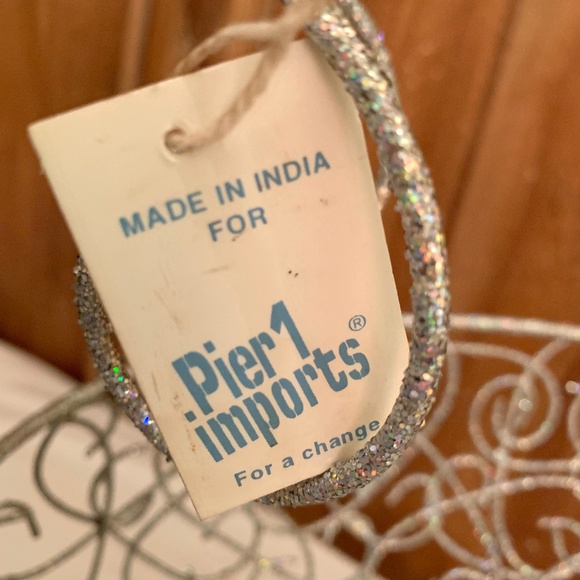 Pier 1 Silver Metal Glitter Reindeer Sleigh Basket Holiday Decor - Picture 8 of 8